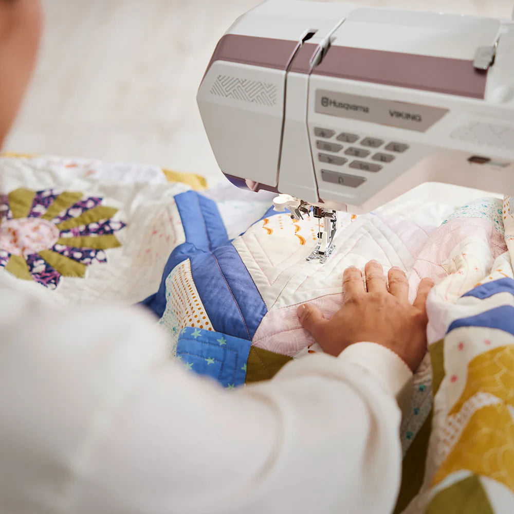 HUSQVARNA® VIKING® EPIC™ QUILT™ 97 Sewing Machine