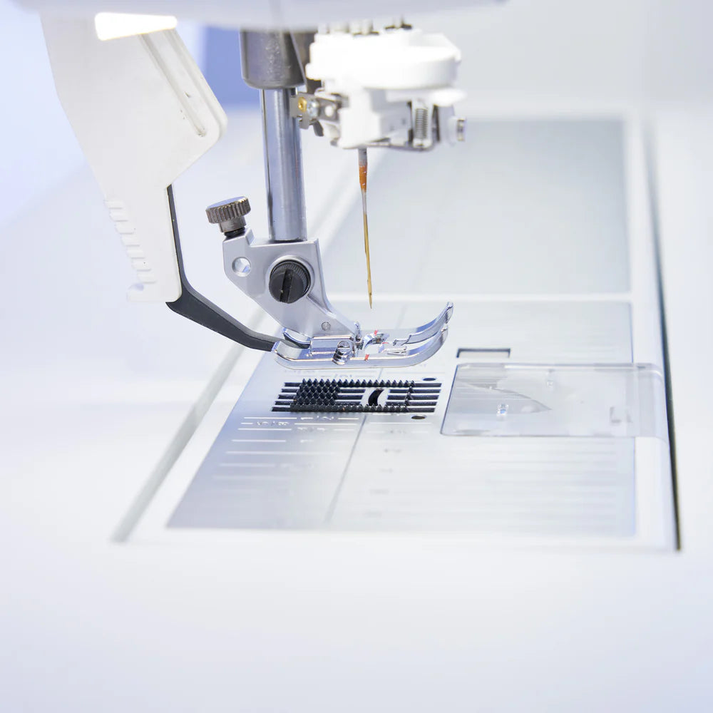 HUSQVARNA® VIKING® DESIGNER EPIC™ 3 Sewing & Embroidery Machine Nordic Frost