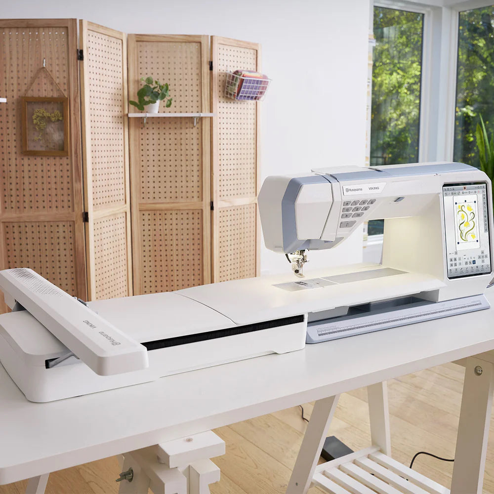 HUSQVARNA® VIKING® DESIGNER EPIC™ 3 Sewing & Embroidery Machine Nordic Frost