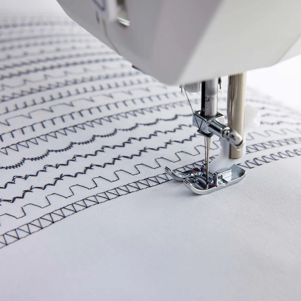 HUSQVARNA® VIKING® ONYX™ 15 Sewing Machine