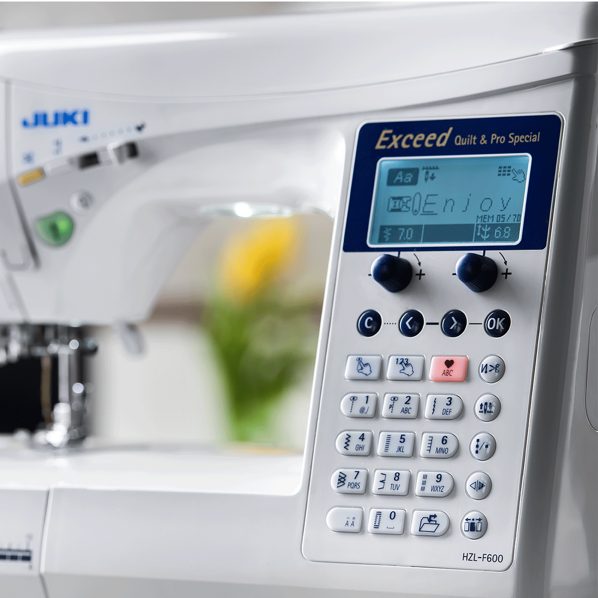 JUKI Exceed HZL-F600 Sewing Machine