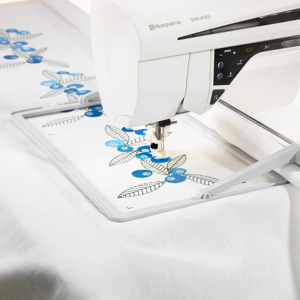 HV Mega Endless Embroidery Hoop 260 x 150 -1